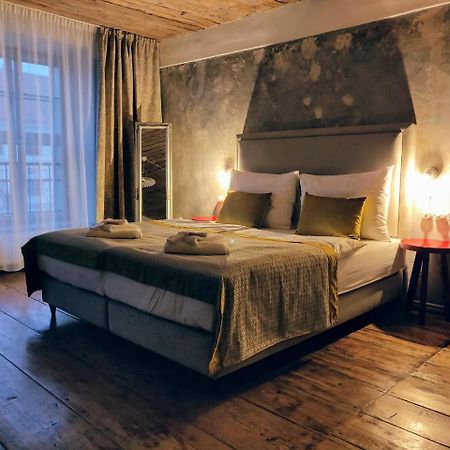 Hotel Kocour เชบีช ภายนอก รูปภาพ